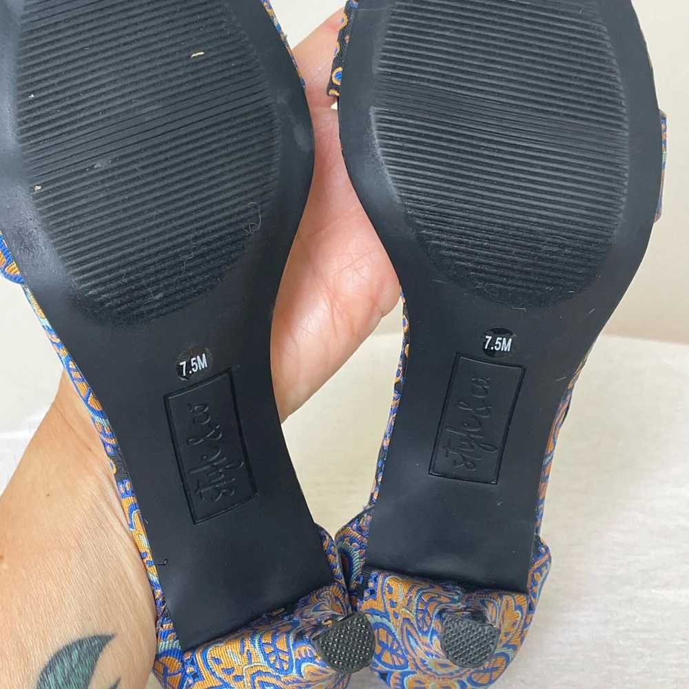 Paycee 2 piece dress sandals from Macy’s. - Picture 9 of 10